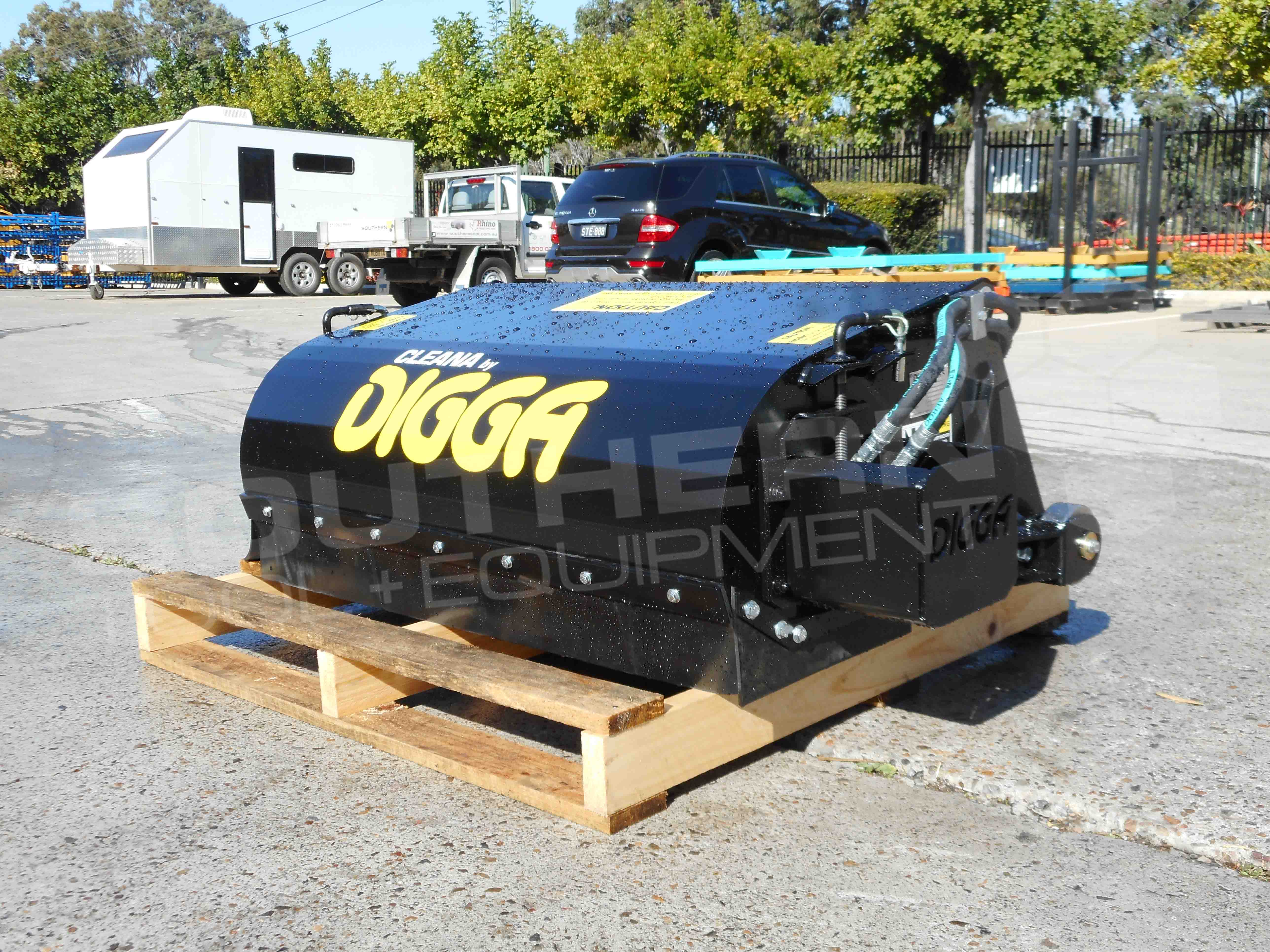 DIGGA 1100mm Enclosed Skid Steer Bucket Broom Sweeper Southern Tool