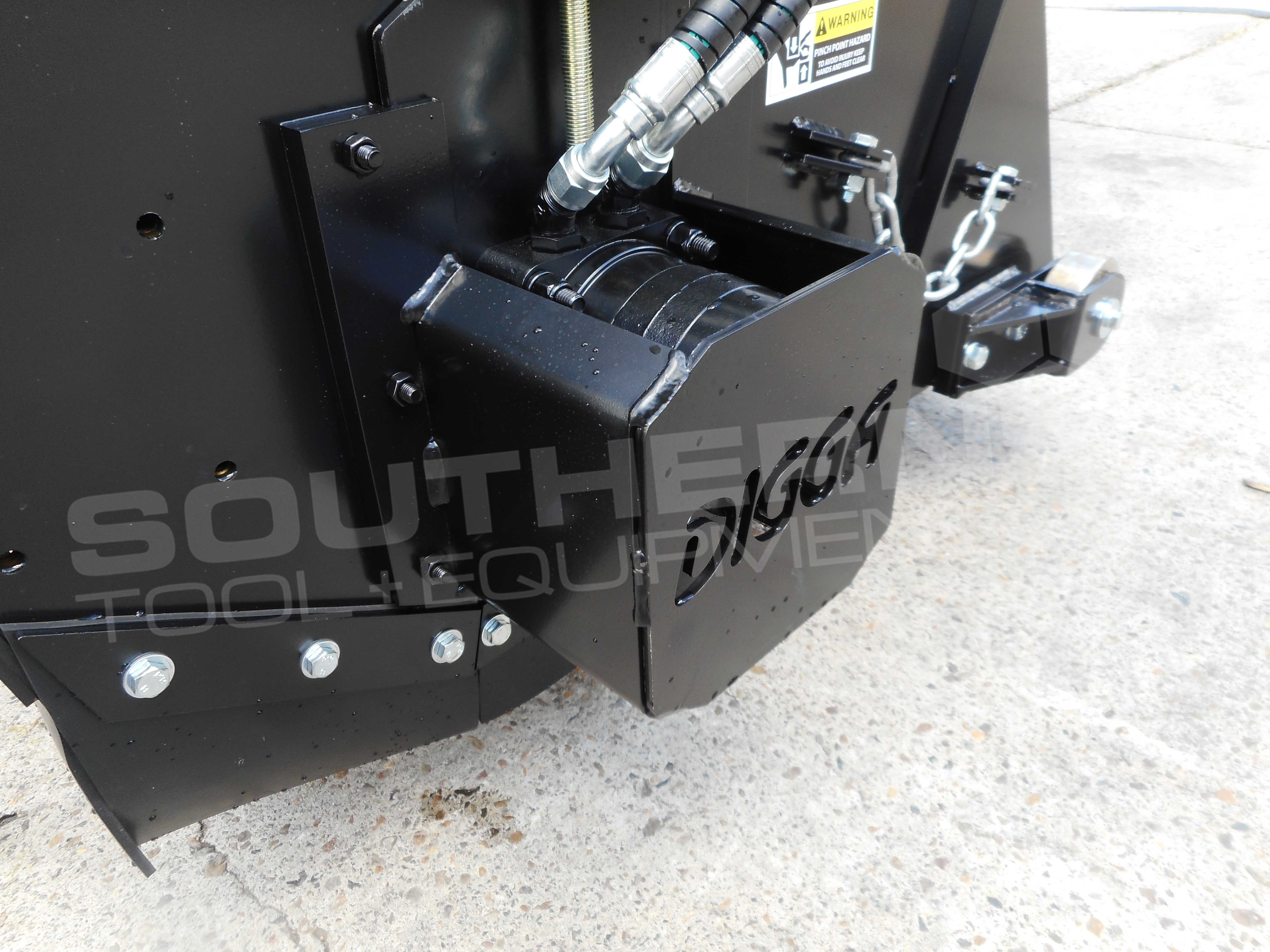 DIGGA 1600mm Enclosed Skid Steer Bucket Broom Sweeper Southern Tool