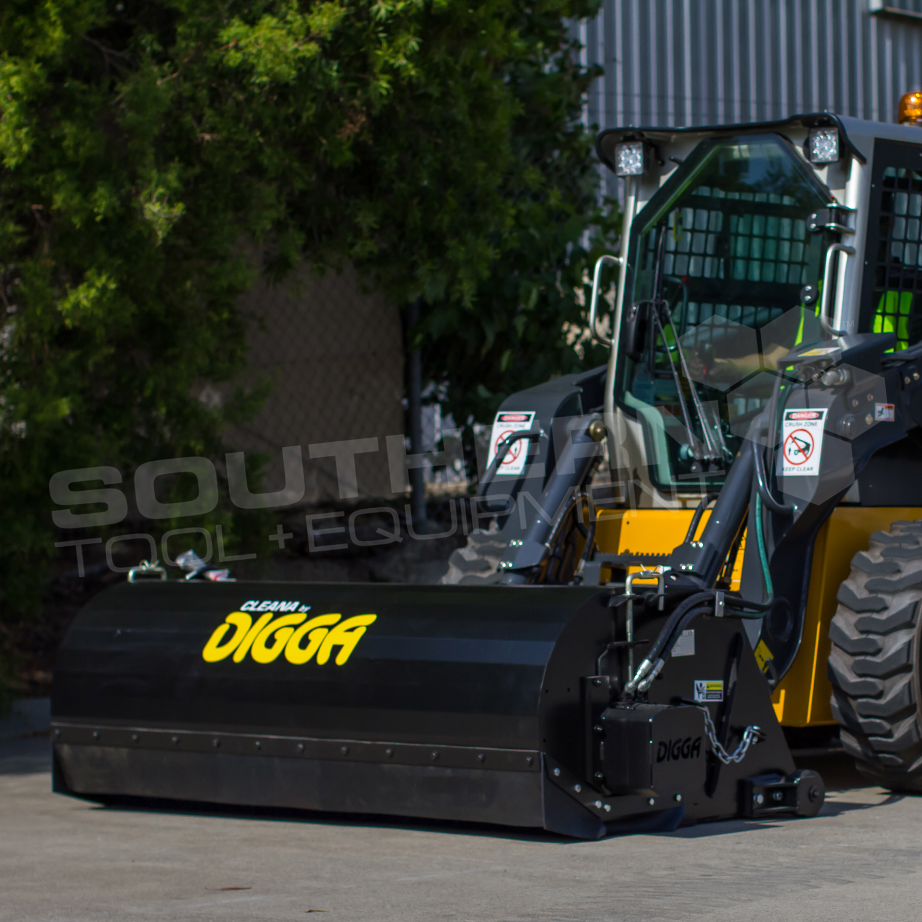 DIGGA 1600mm Enclosed Skid Steer Bucket Broom Sweeper Southern Tool