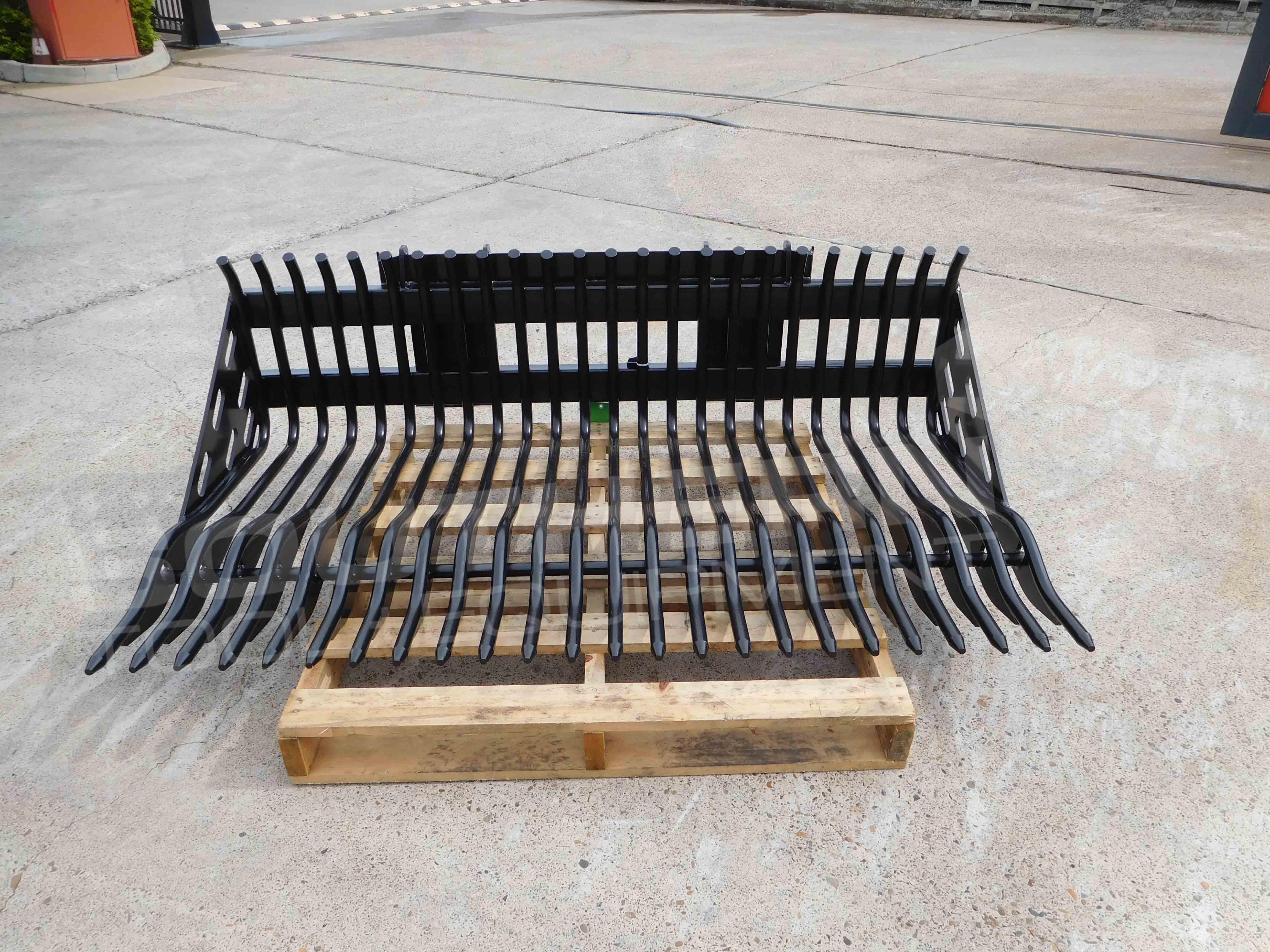 DIGGA 1676mm Tractor Rock Bucket Southern Tool + Equipment Co