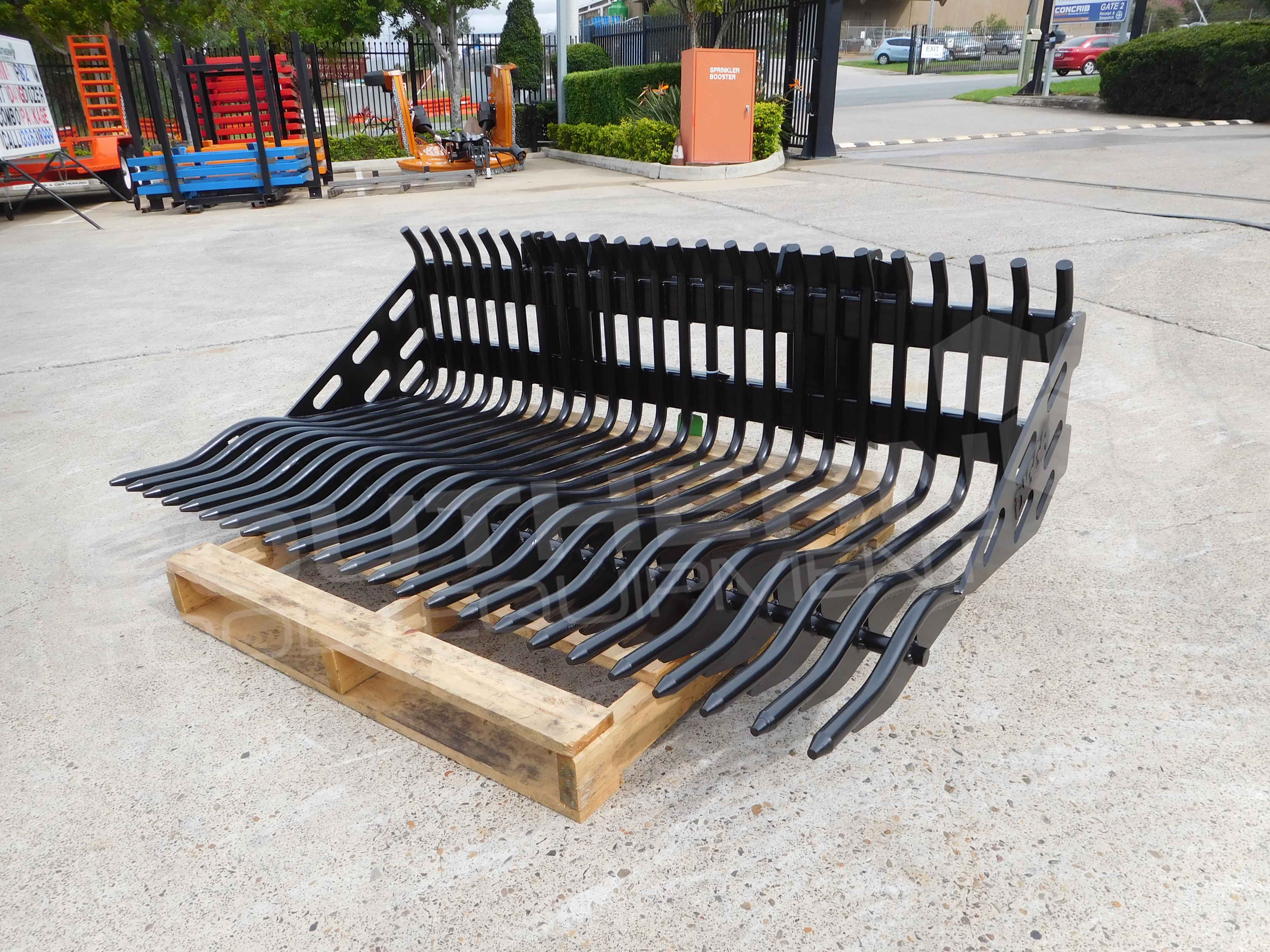DIGGA 1676mm Tractor Rock Bucket Southern Tool + Equipment Co. Earthmoving Machinery Attachments