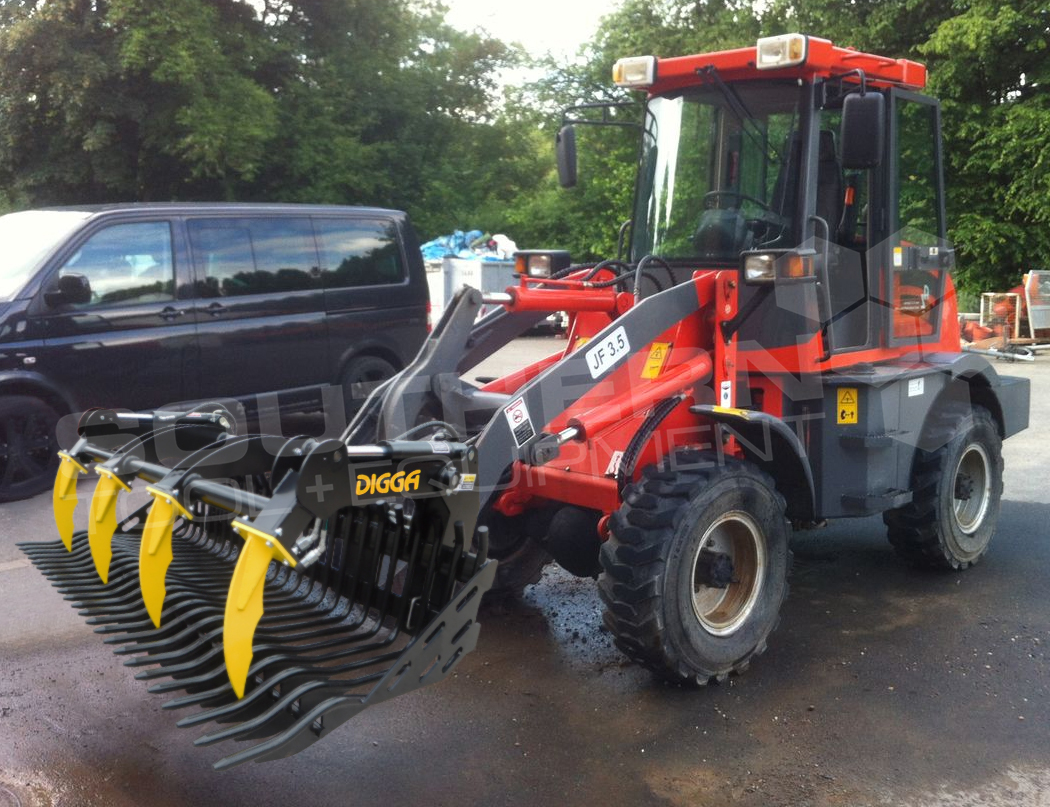 DIGGA 1900mm Wheel Loader Grapple Bucket Southern Tool + Equipment Co