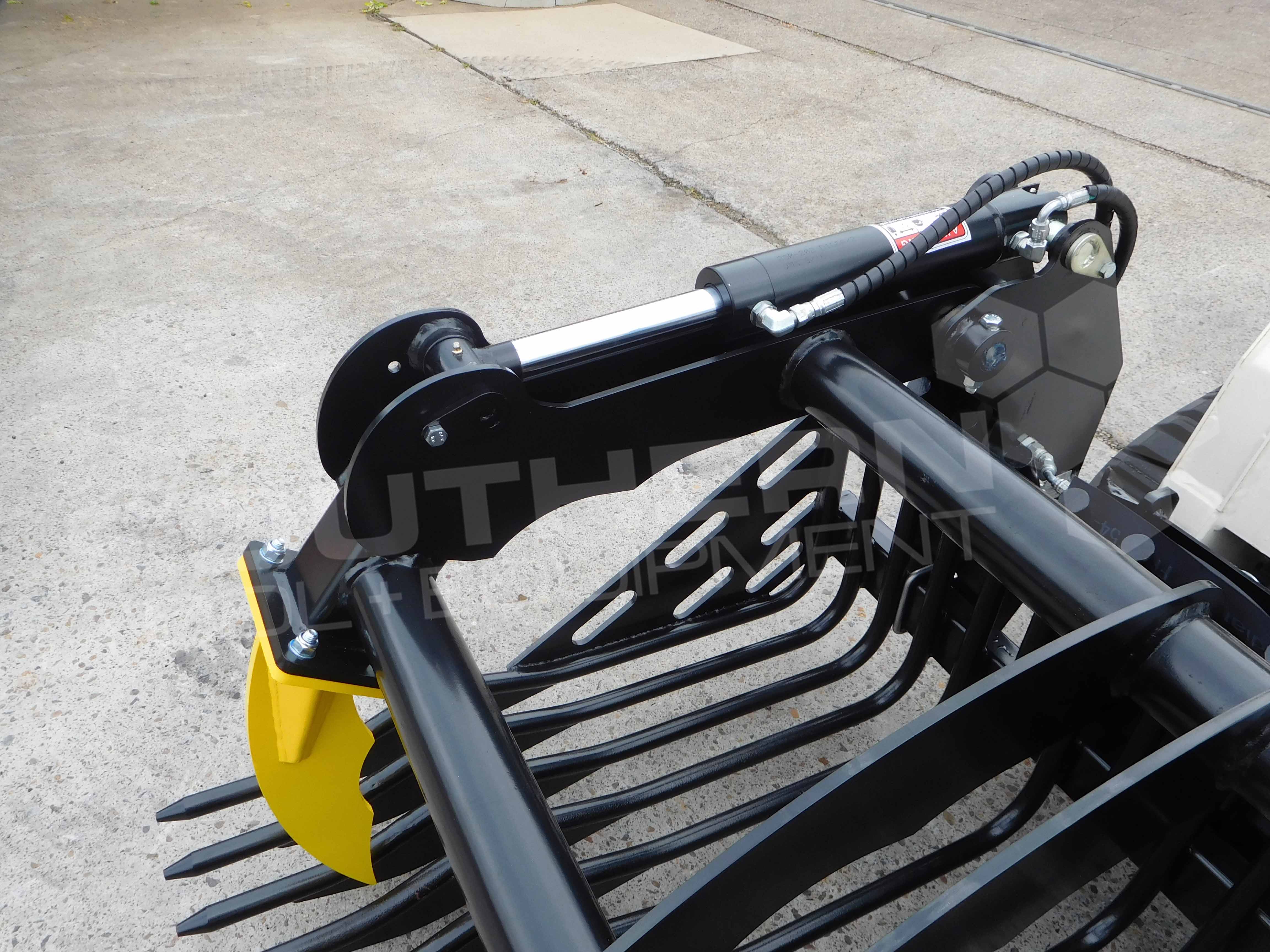 DIGGA 1900mm Wheel Loader Grapple Bucket Southern Tool + Equipment Co