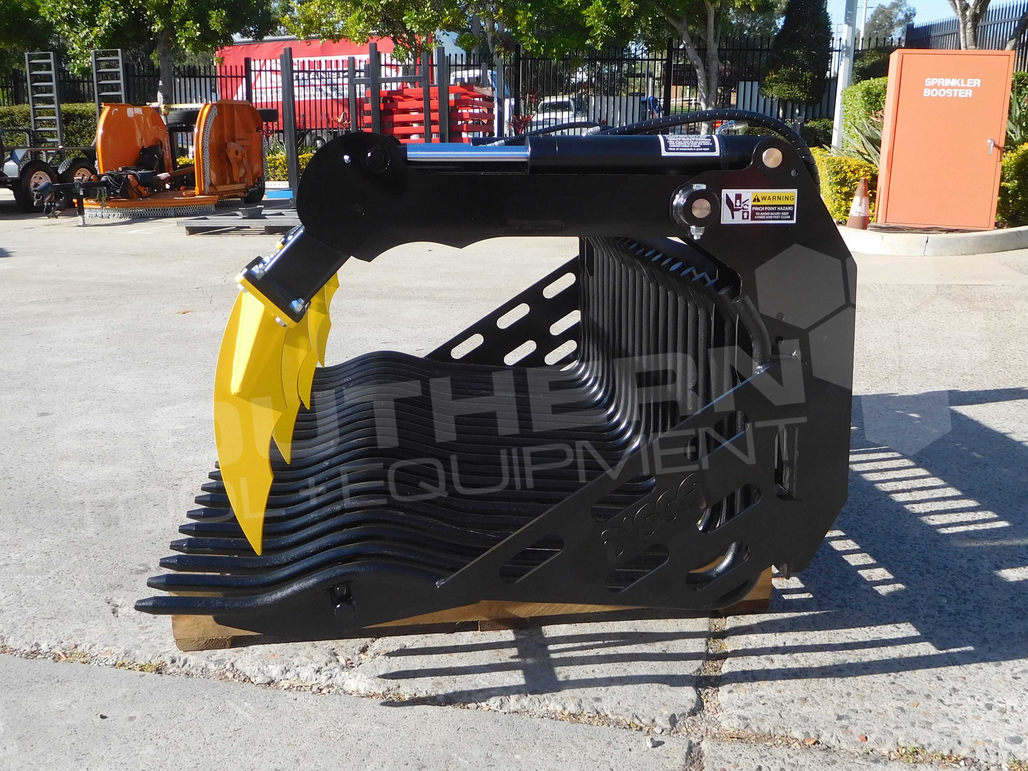 DIGGA 2000mm Wheel Loader Grapple Bucket Southern Tool + Equipment Co