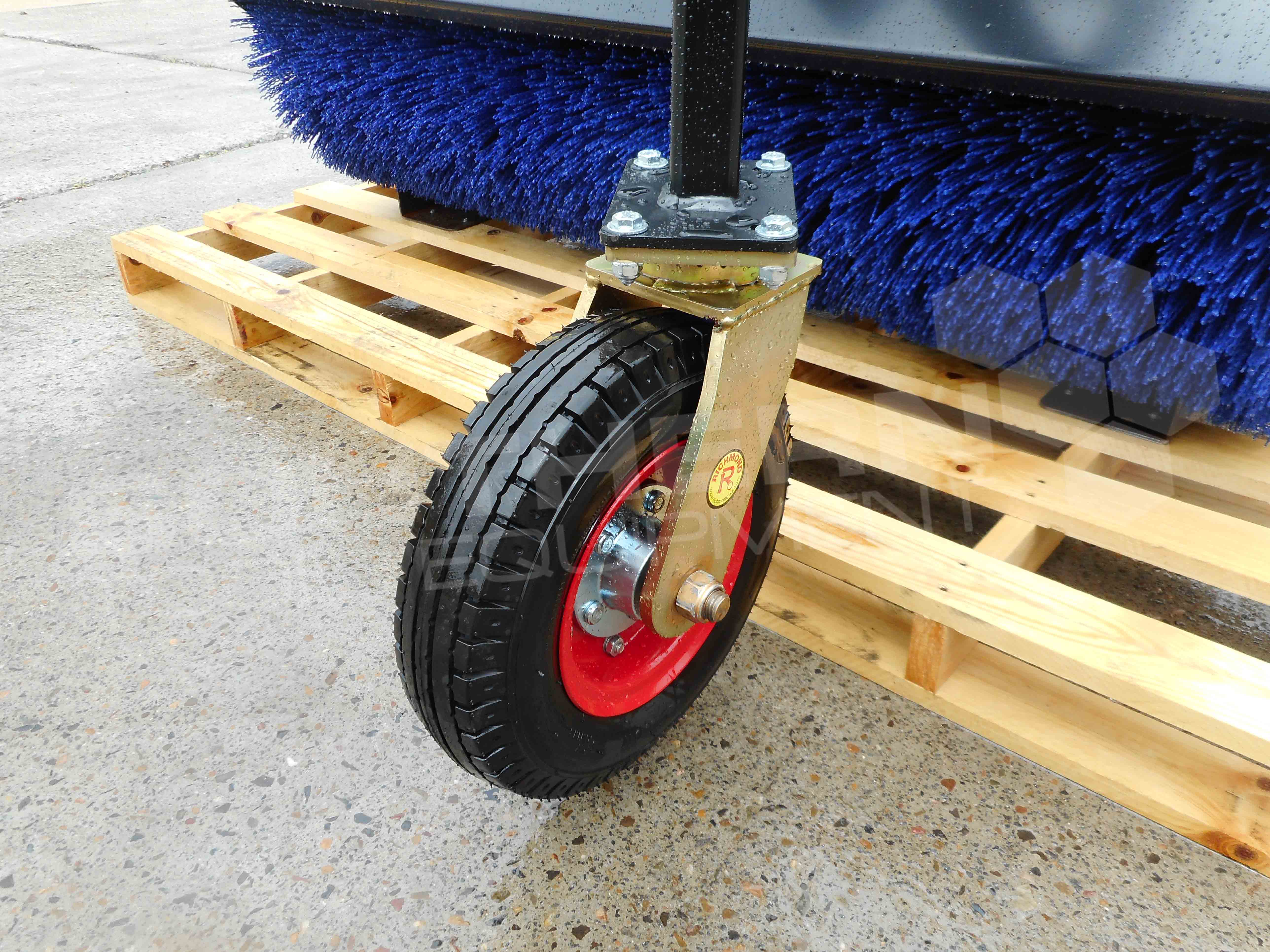 DIGGA 2500mm Angle Skid Steer Bucket Broom Sweeper Southern Tool