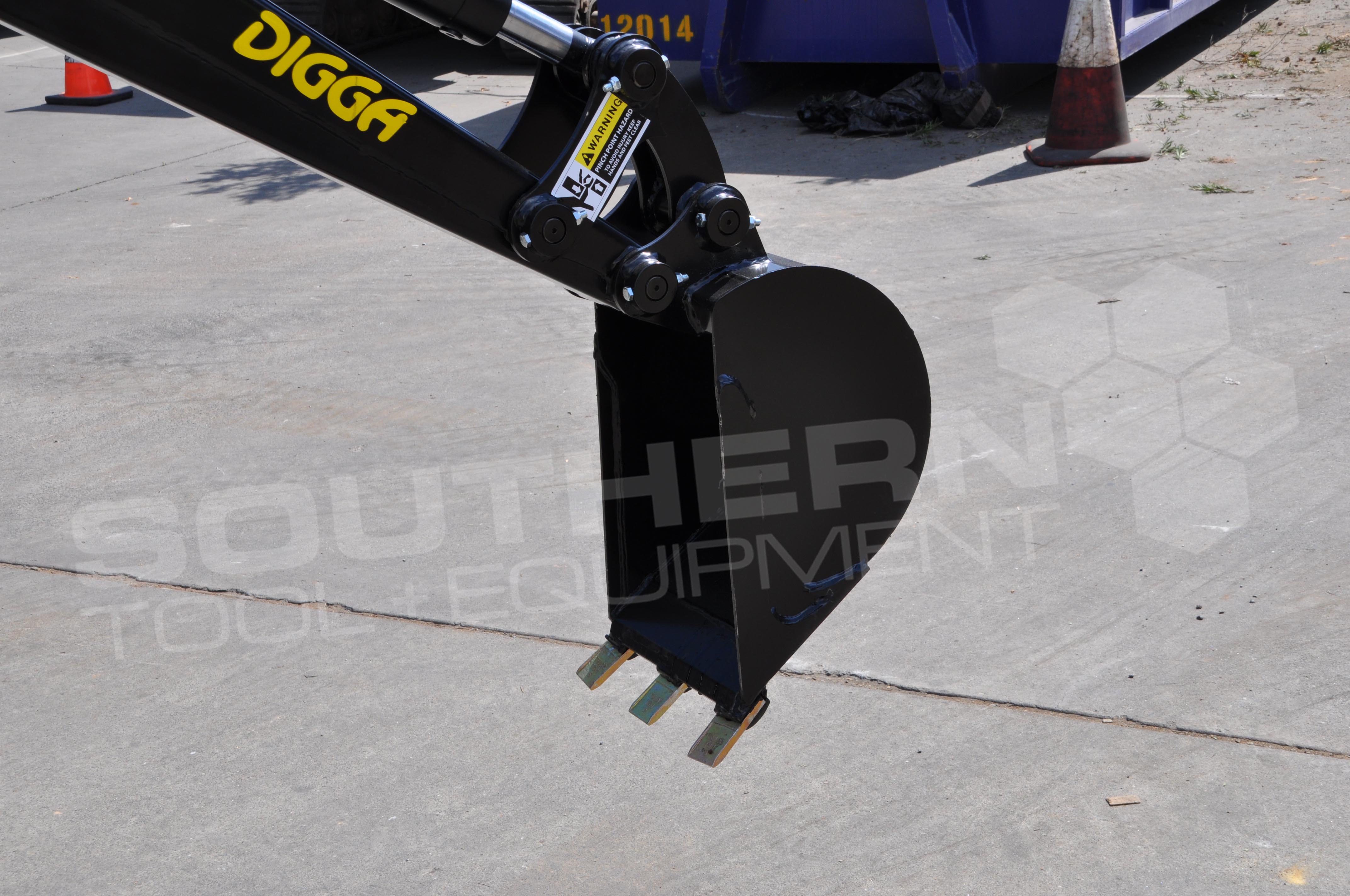 DIGGA Mini Loader Skid Hoe Trench Digger Southern Tool + Equipment Co