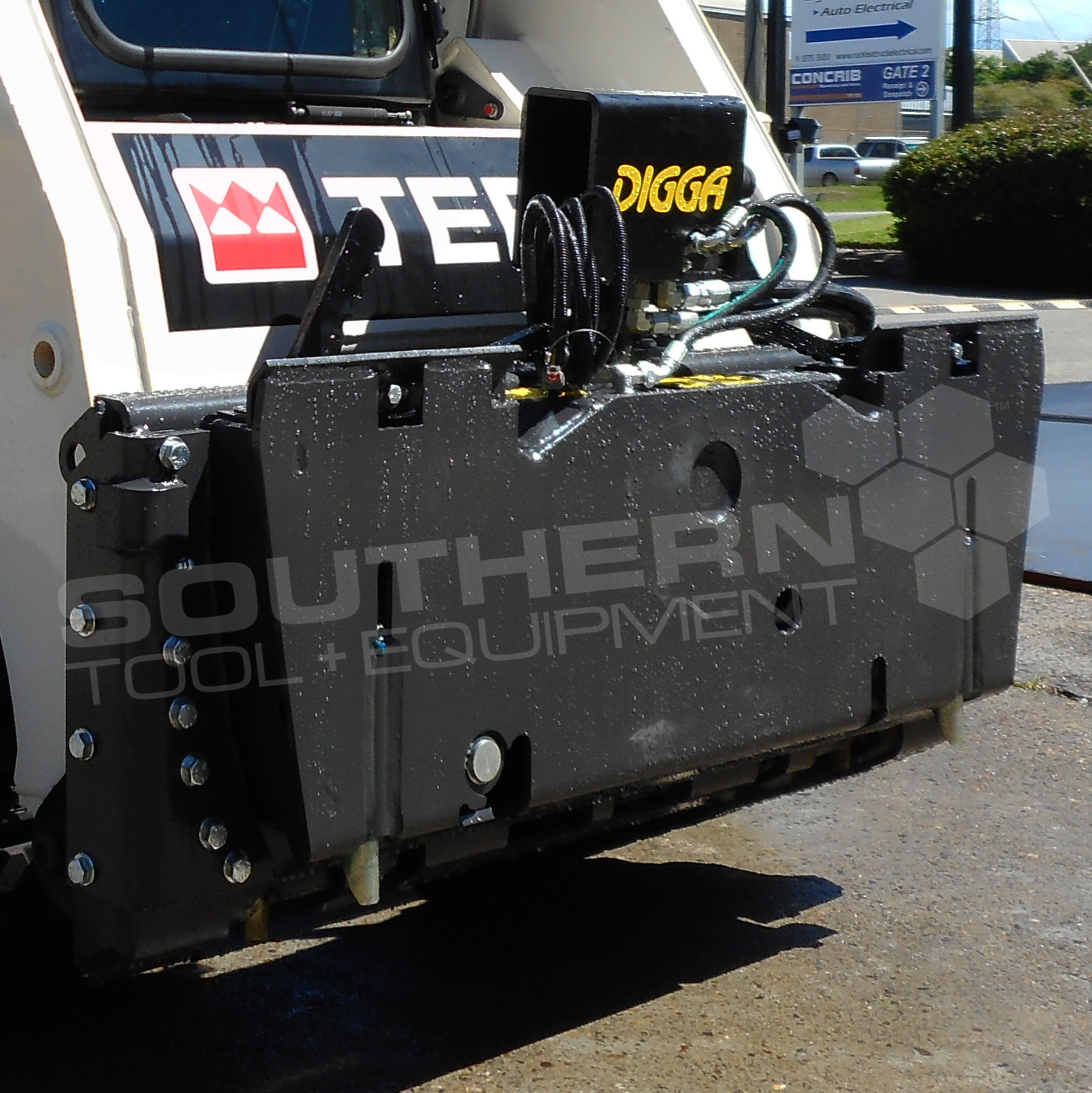 DIGGA Skid Steer Tilt Attach Southern Tool + Equipment Co