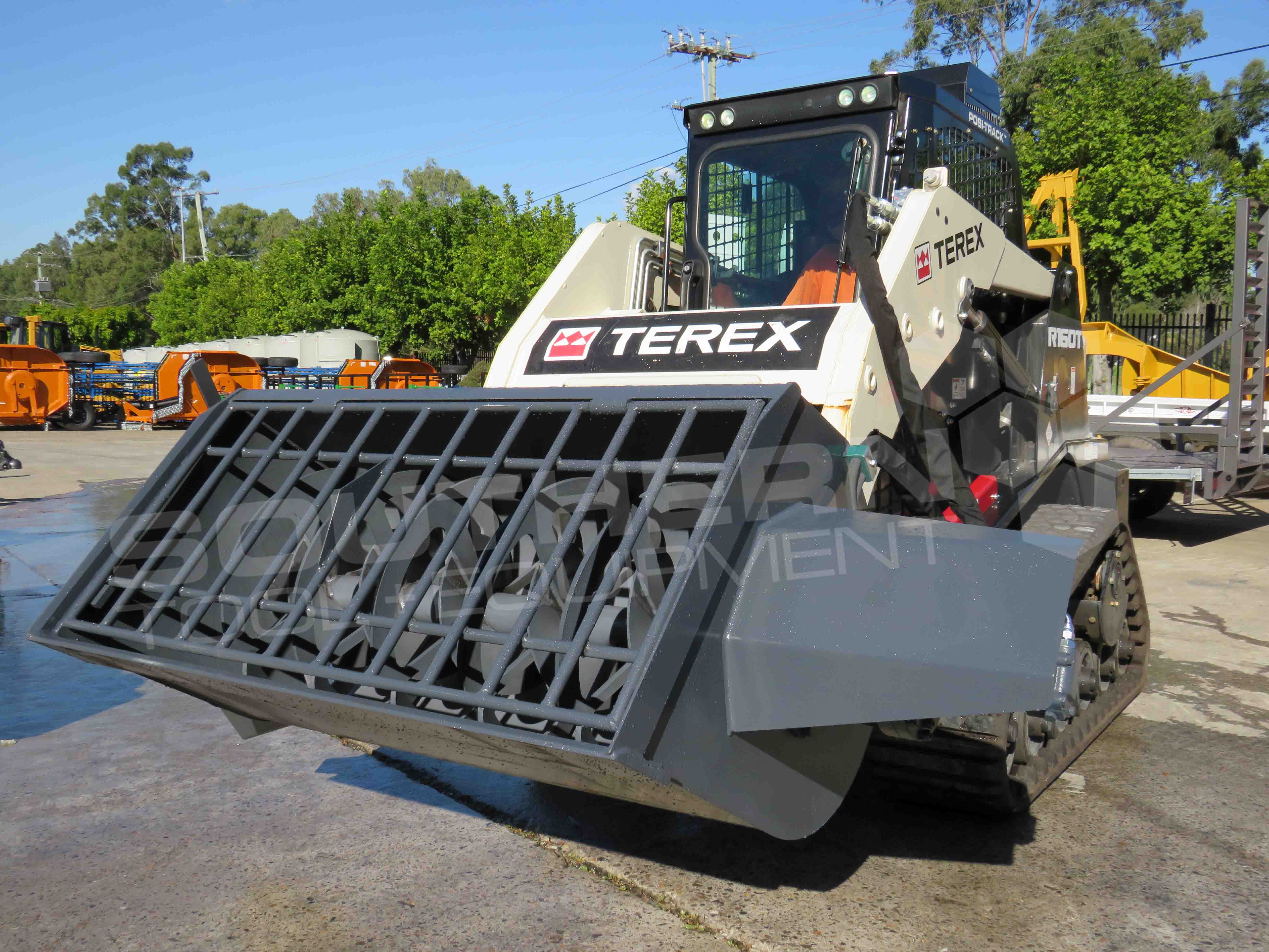 0.4m3 400L Heavy Duty Skid Steer SelfLoading Mixing Bucket Southern