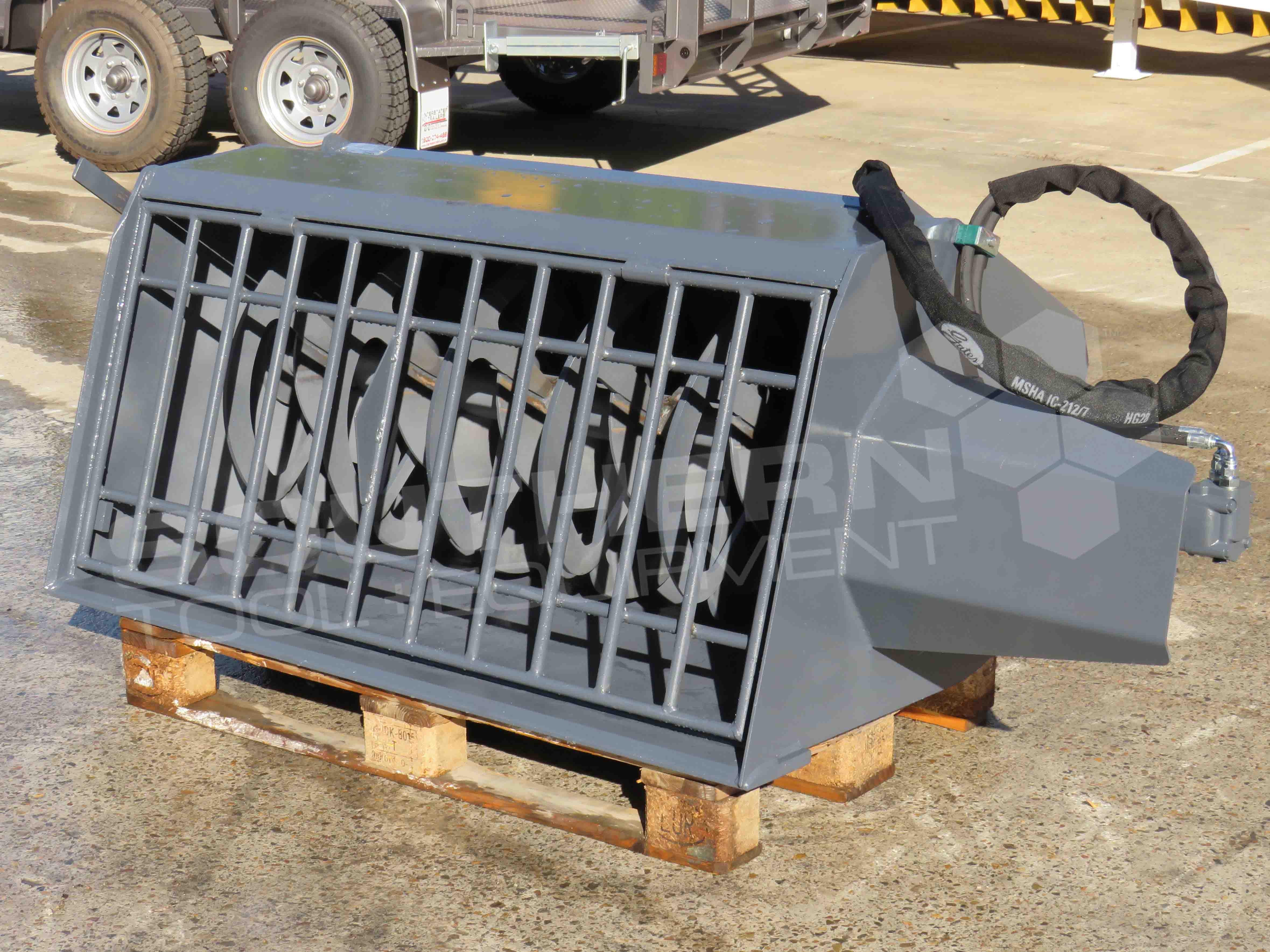 0.5m3 500L Heavy Duty Skid Steer SelfLoading Mixing Bucket Southern