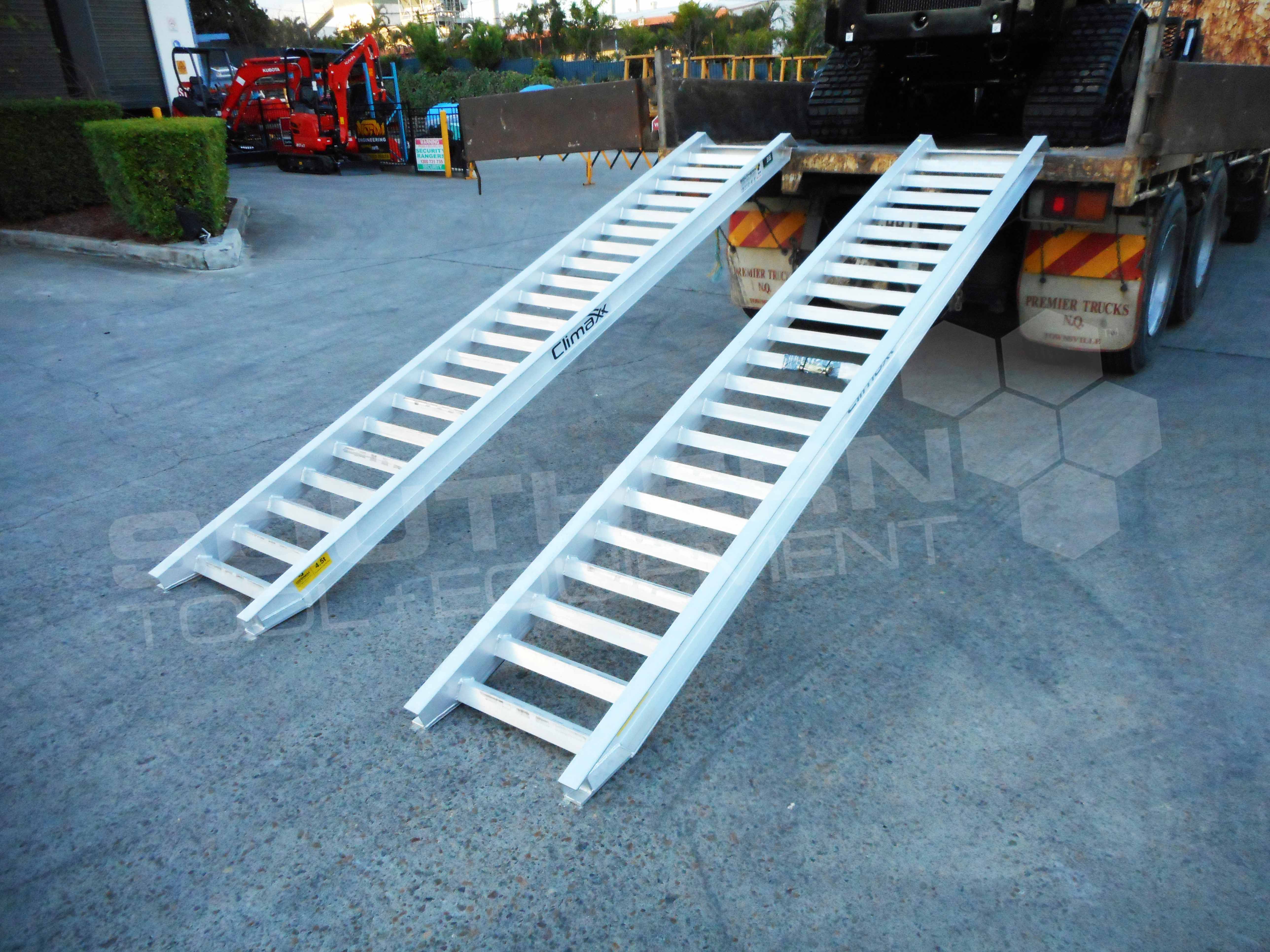 4.5 Ton Heavy Duty Aluminium Loading Ramps Southern Tool + Equipment