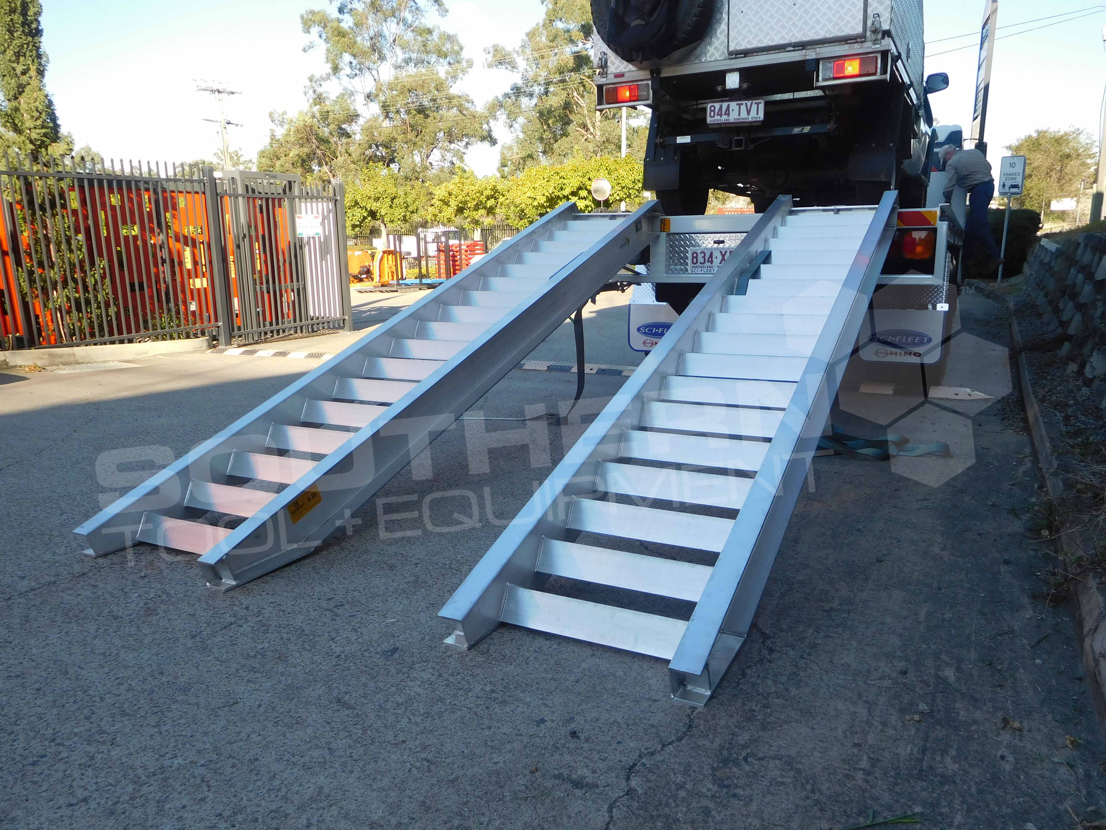 9 Ton Heavy Duty Aluminium Loading Ramps Southern Tool + Equipment Co