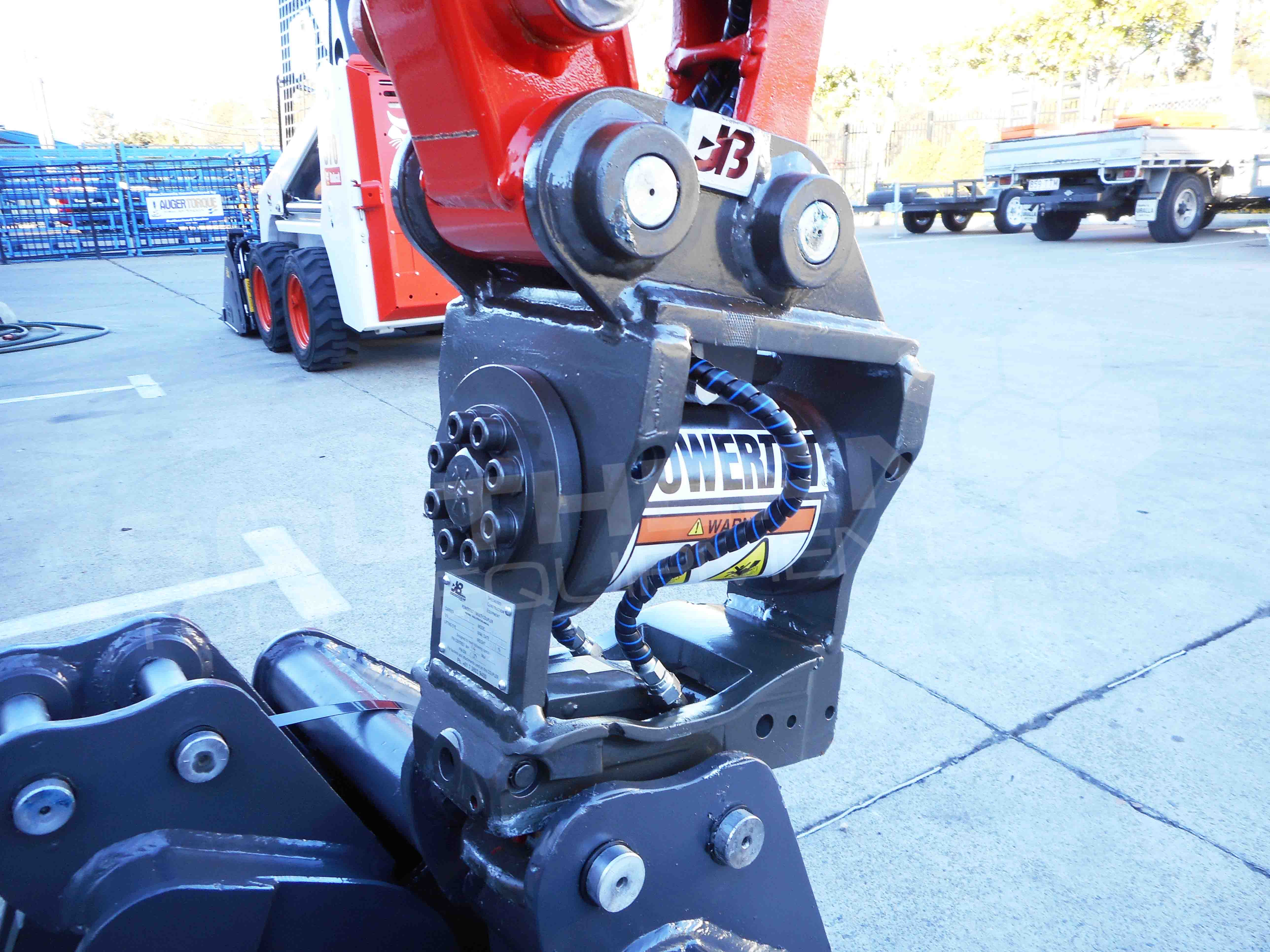 JB Calibre Tilting Quick Hitch to suit 1 2 Ton Excavators Southern