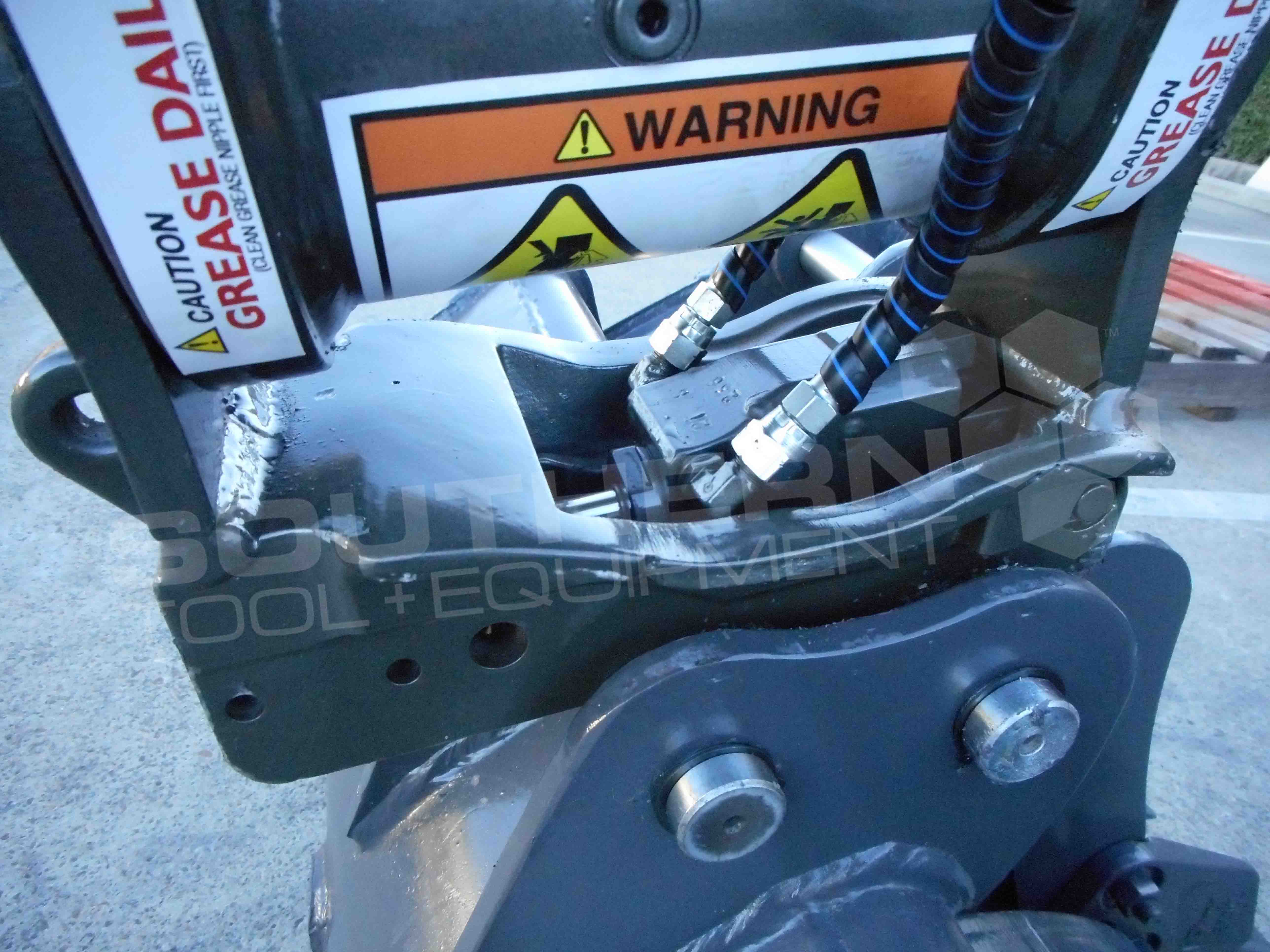 JB Calibre Tilting Quick Hitch to suit 1 2 Ton Excavators Southern