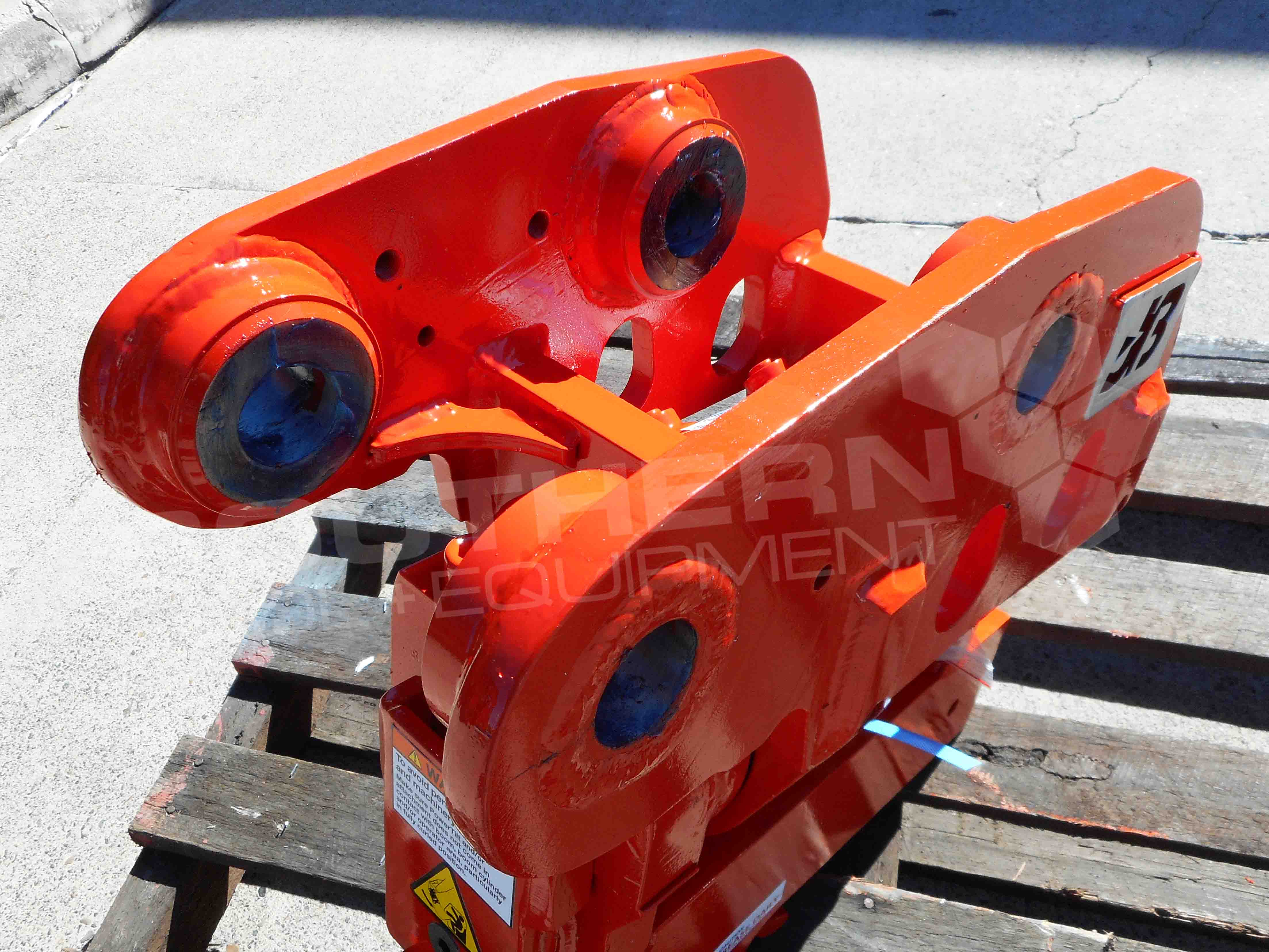 JB Calibre Tilting Quick Hitch to suit 4 6.8 Ton Excavators