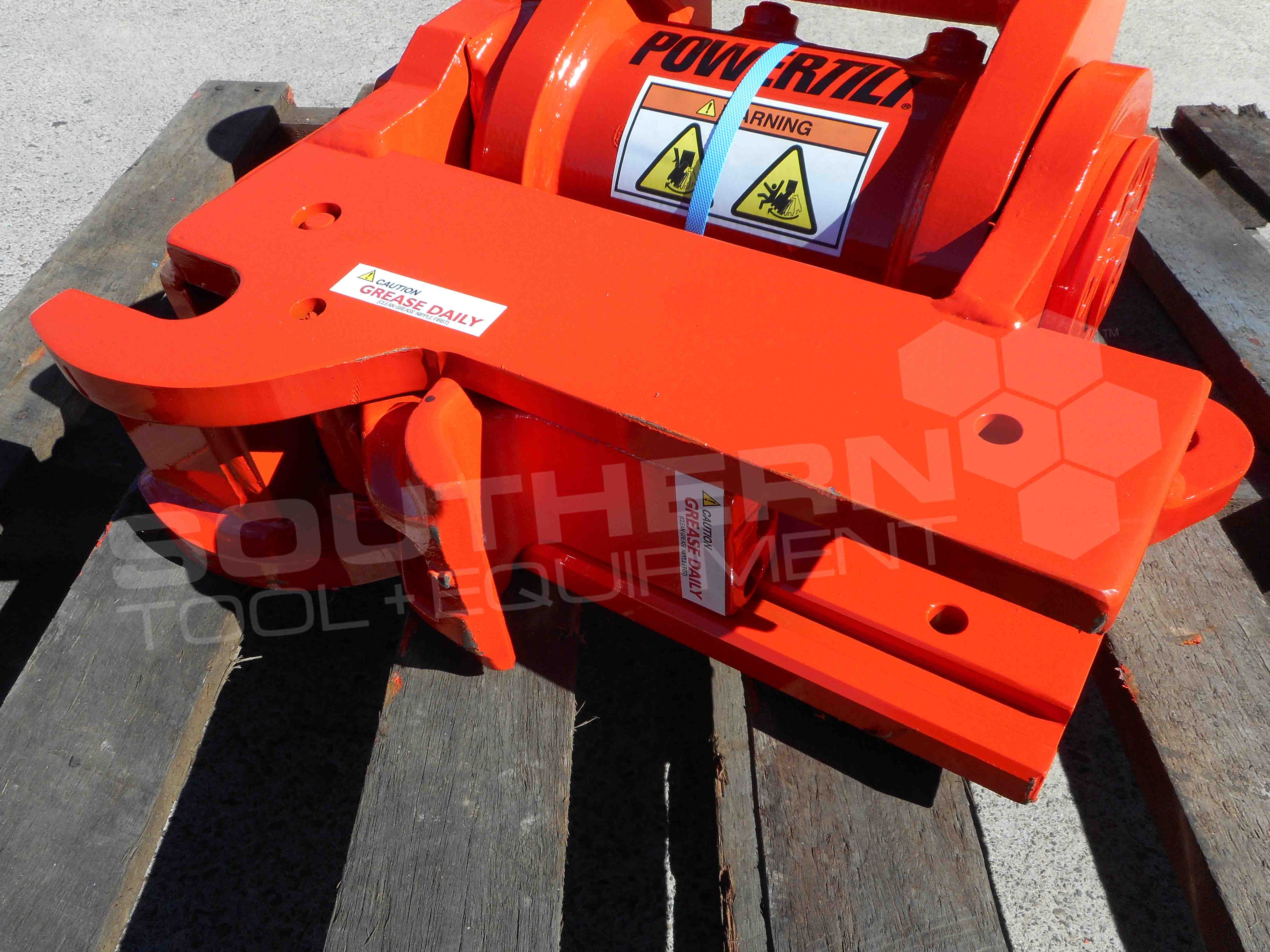 JB Calibre Tilting Quick Hitch to suit 4 6.8 Ton Excavators